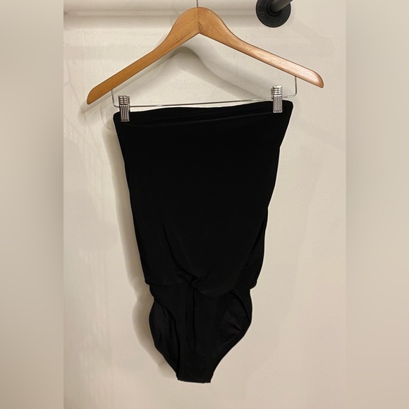 Norma Kamali Women's Bishop One Piece - Picture 4 of 8